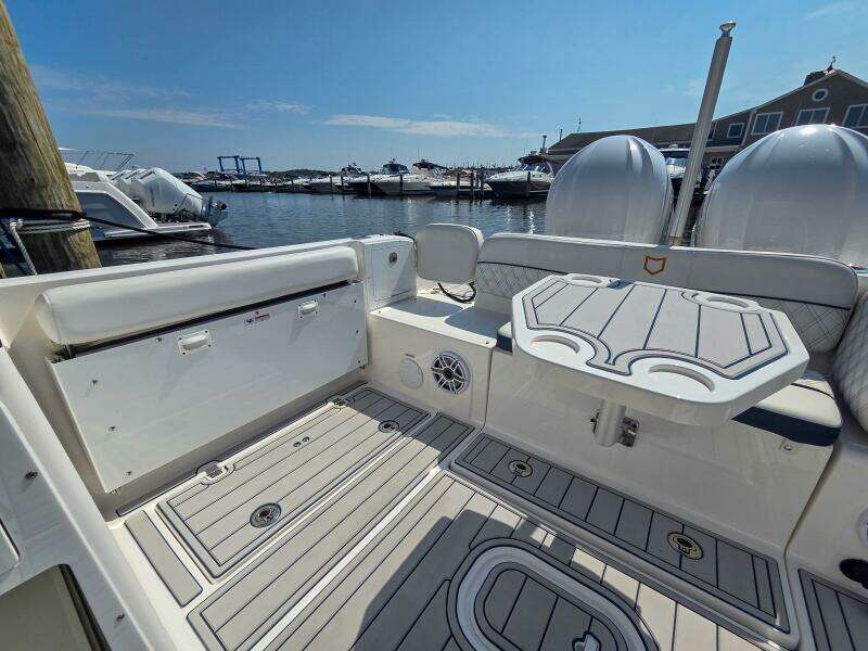 28ft Sea Fox Yacht For Sale