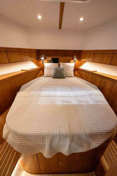 1 8M    2 1M Targa 46 46ft Targa Yacht For Sale