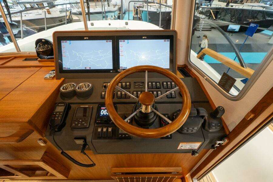 1 8M    2 1M Targa 46 46ft Targa Yacht For Sale