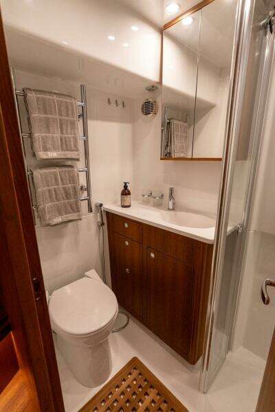 1 8M    2 1M Targa 46 46ft Targa Yacht For Sale