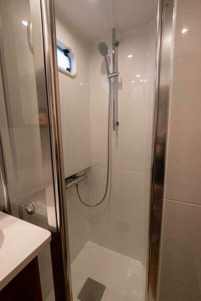 1 8M    2 1M Targa 46 46ft Targa Yacht For Sale