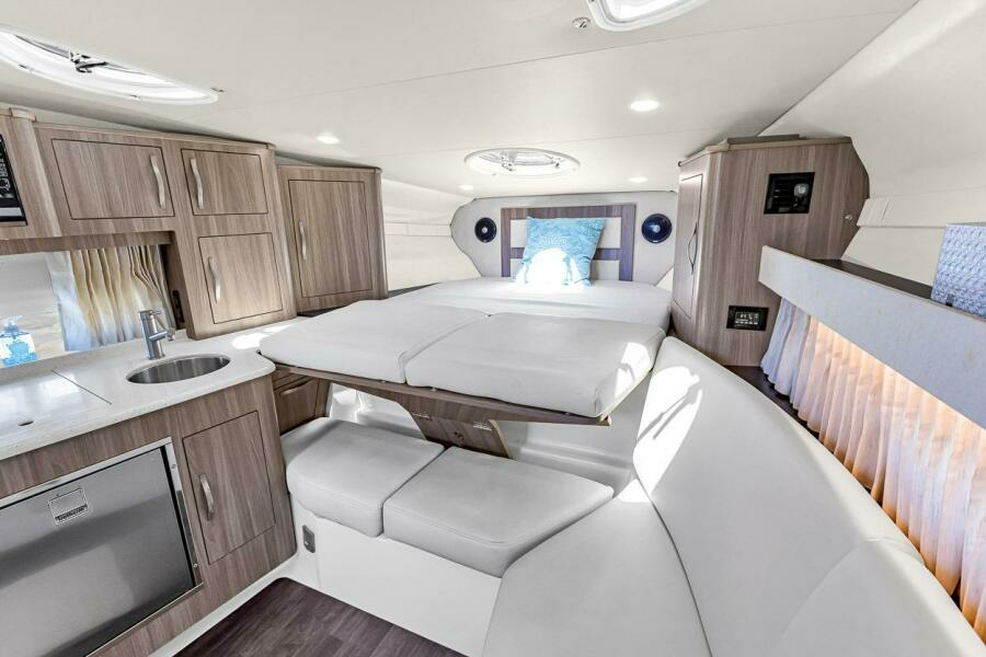 33ft Regal Yacht For Sale