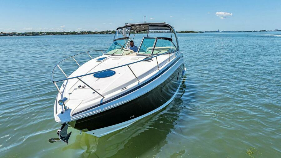 33ft Regal Yacht For Sale