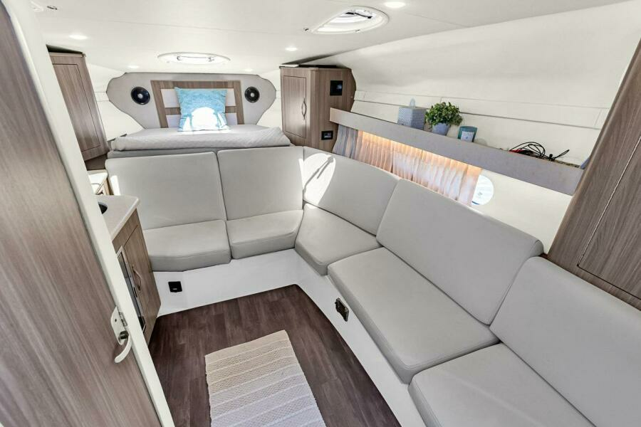 33ft Regal Yacht For Sale