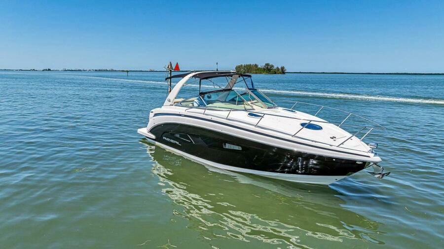 33ft Regal Yacht For Sale