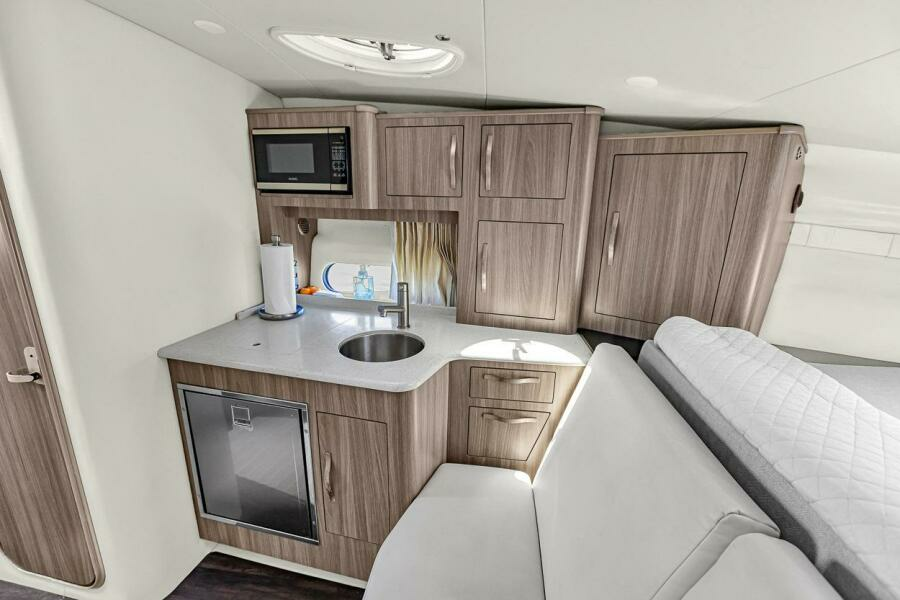 33ft Regal Yacht For Sale