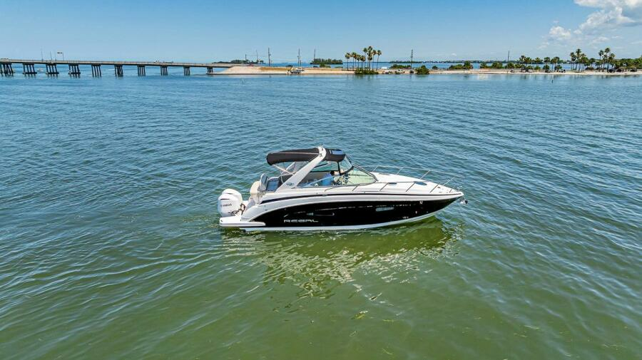 33ft Regal Yacht For Sale