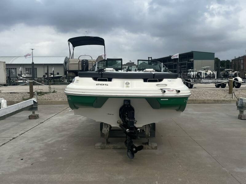 2014 Sea Ray 205 SPORT
