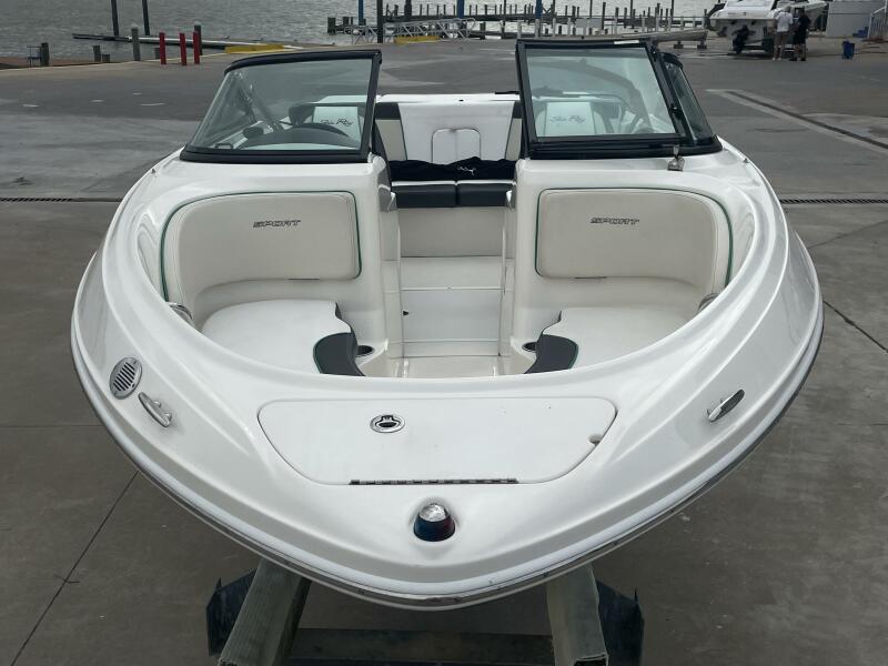 2014 Sea Ray 205 SPORT