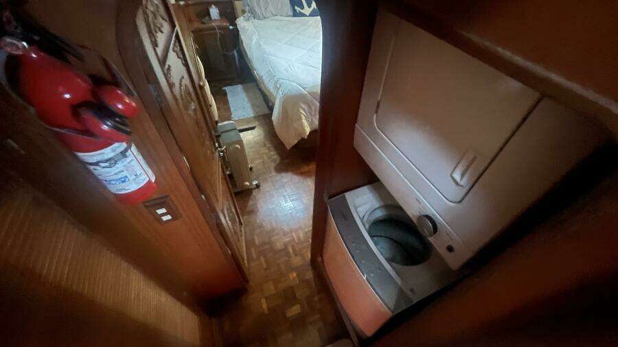 Island Angel 62ft Marine Trader Yacht For Sale