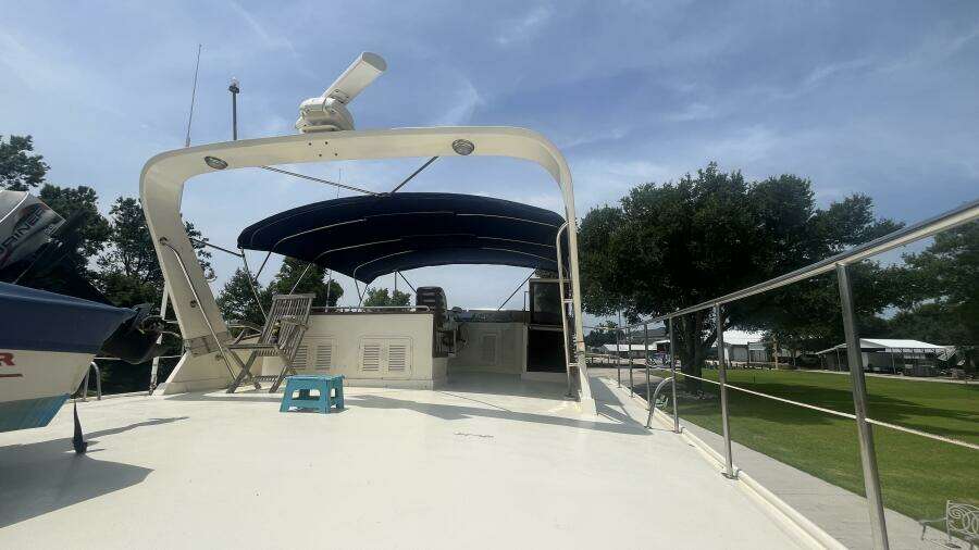 Island Angel 62ft Marine Trader Yacht For Sale