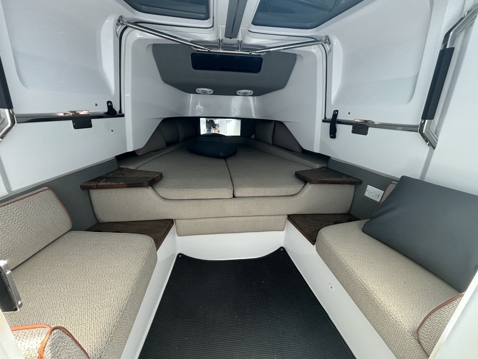 Remedy Yacht Photos Pics 