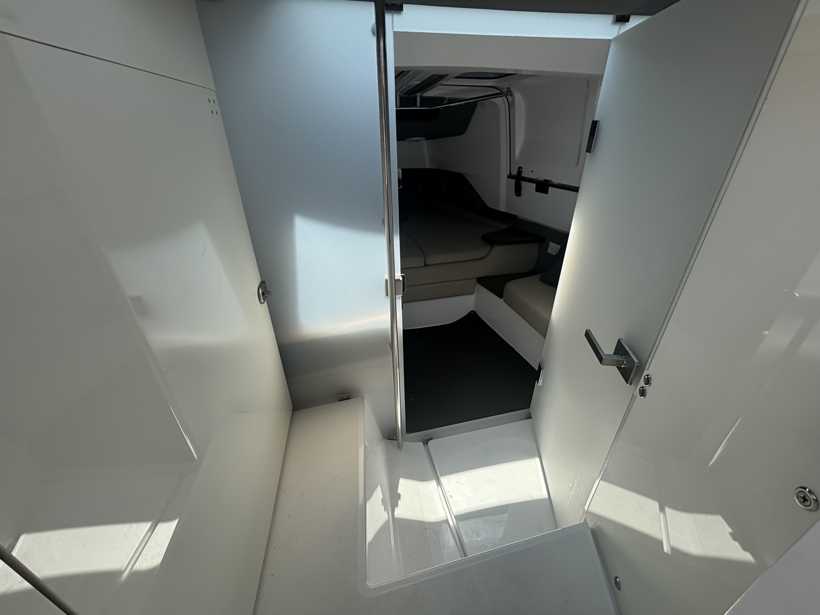 Remedy Yacht Photos Pics 