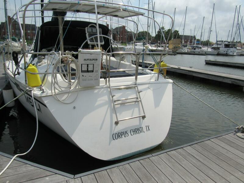 1990 Hunter 40