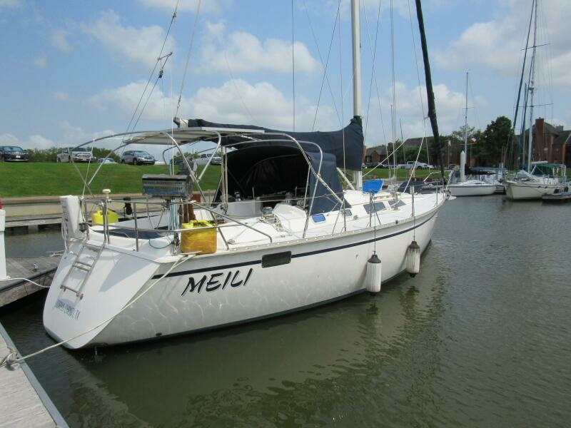 Mei Li 40ft Hunter Yacht For Sale