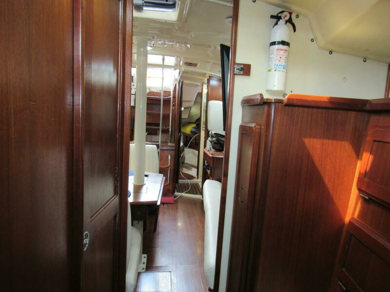 Mei Li 40ft Hunter Yacht For Sale