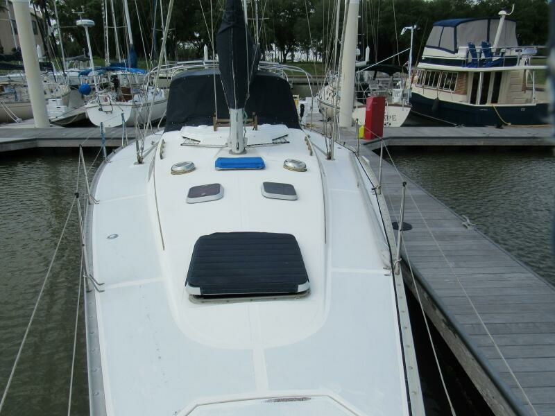 Mei Li 40ft Hunter Yacht For Sale