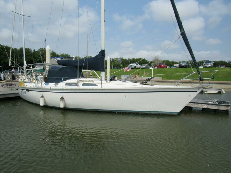 Mei Li 40ft Hunter Yacht For Sale