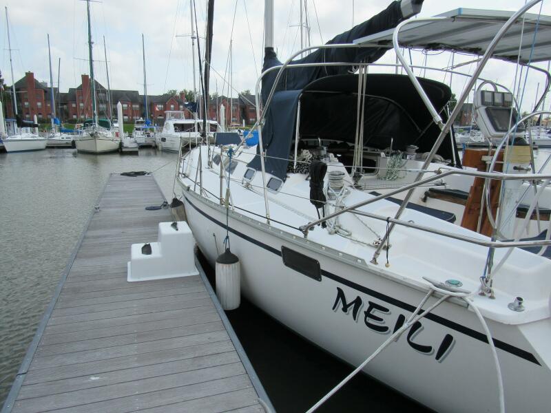 1990 Hunter 40