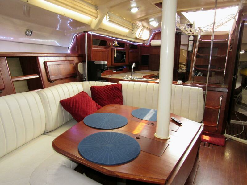 Mei Li 40ft Hunter Yacht For Sale