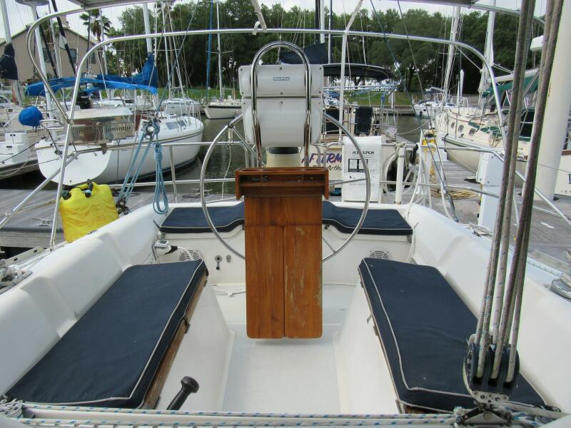 1990 Hunter 40