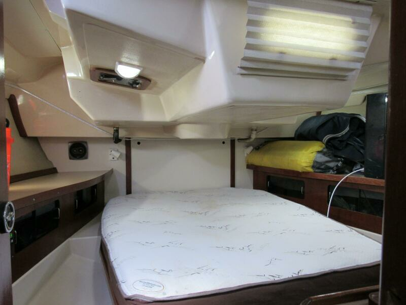 Mei Li 40ft Hunter Yacht For Sale
