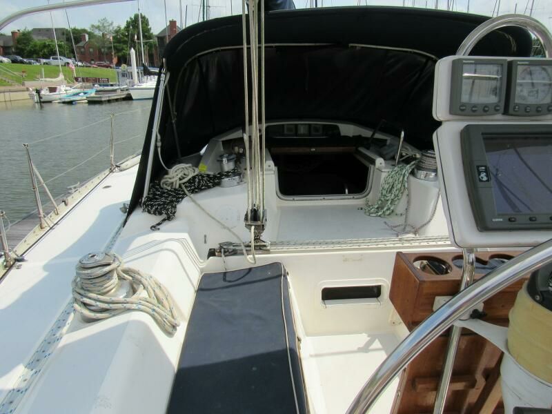 Mei Li 40ft Hunter Yacht For Sale