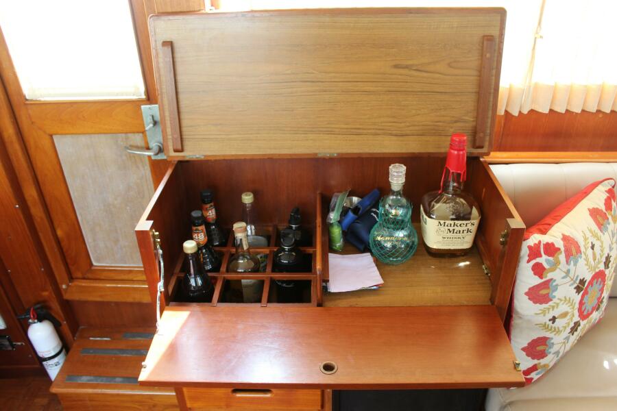 1989 Grand Banks Classic