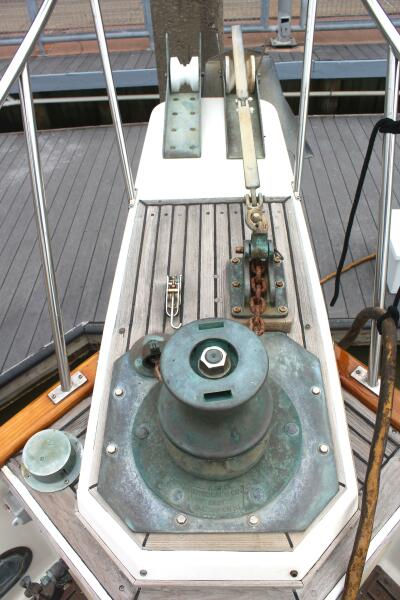 1989 Grand Banks Classic