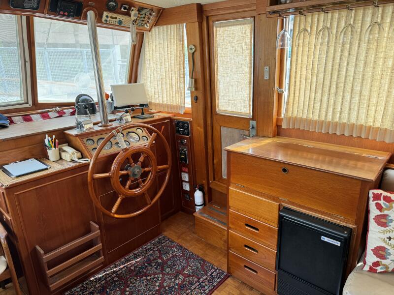 1989 Grand Banks Classic