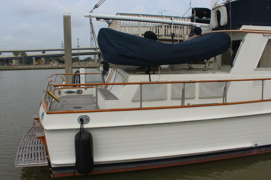 1989 Grand Banks Classic