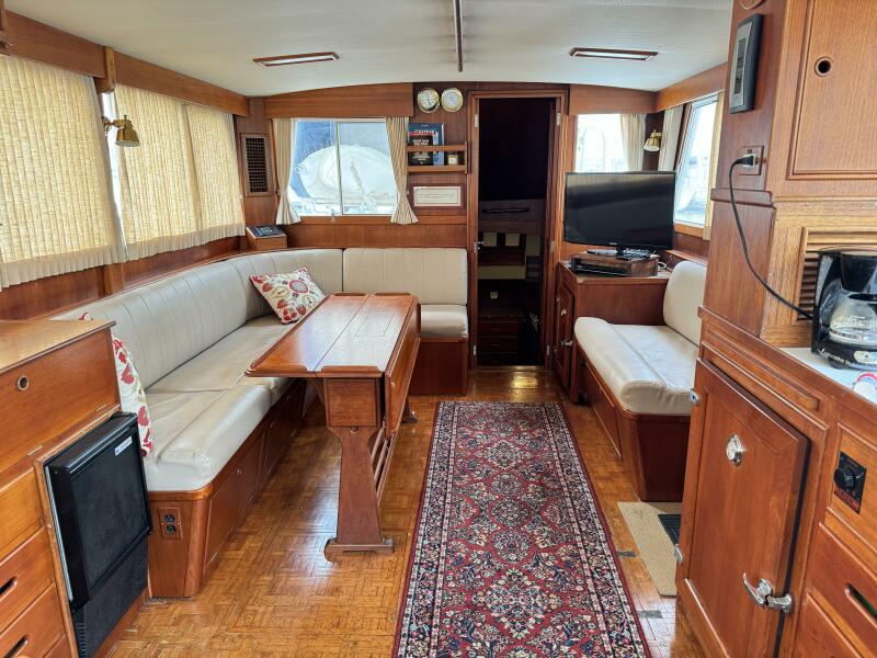 1989 Grand Banks Classic