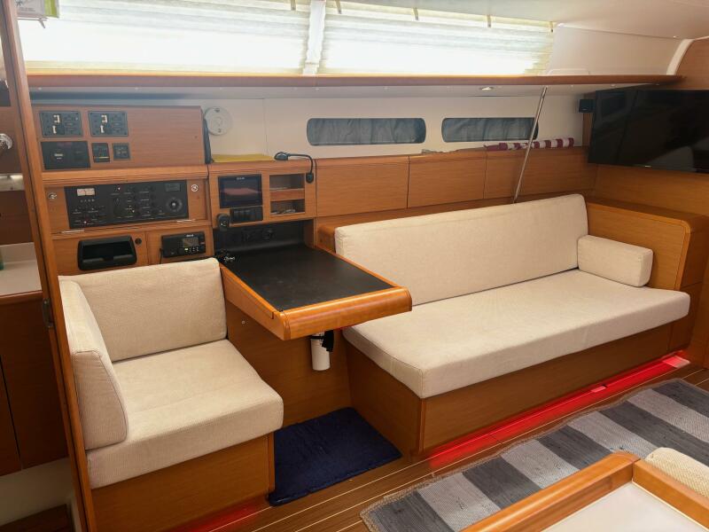 2016 Jeanneau Sun Odyssey 439