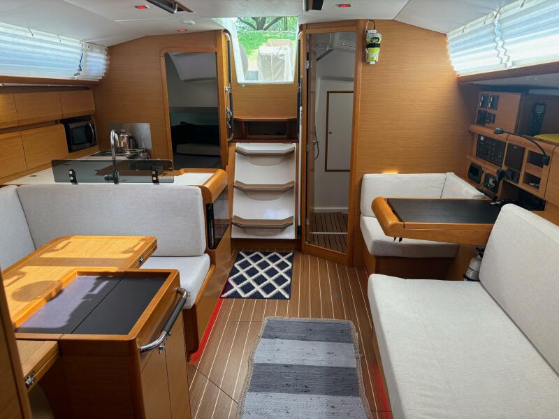 2016 Jeanneau Sun Odyssey 439