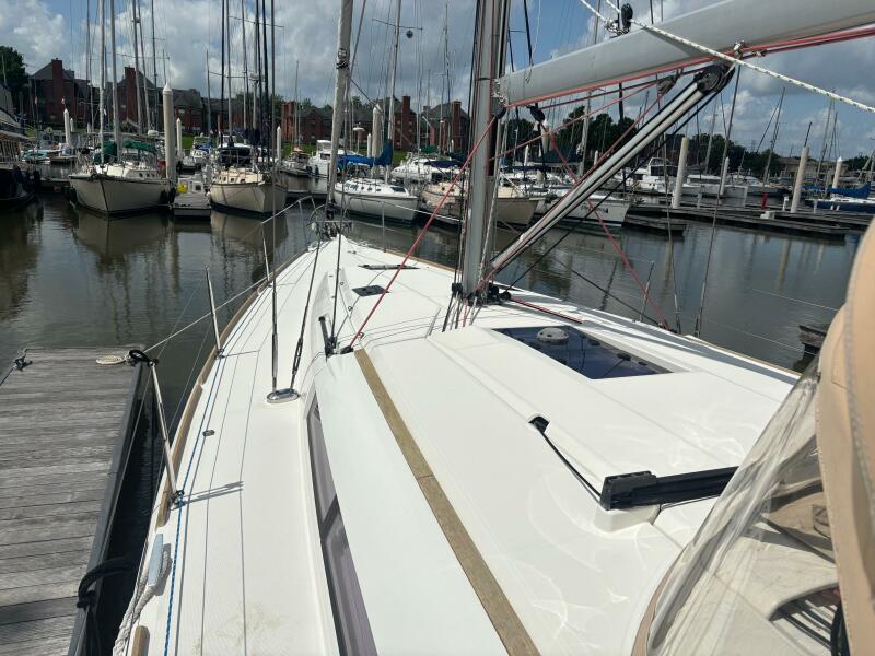 2016 Jeanneau Sun Odyssey 439