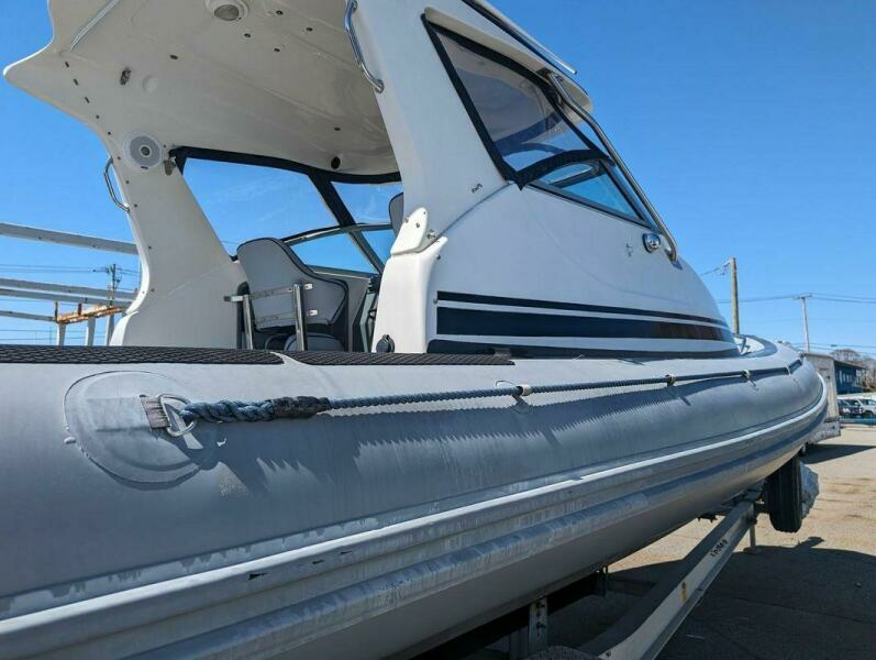 Wrangler 29ft Protector Yacht For Sale