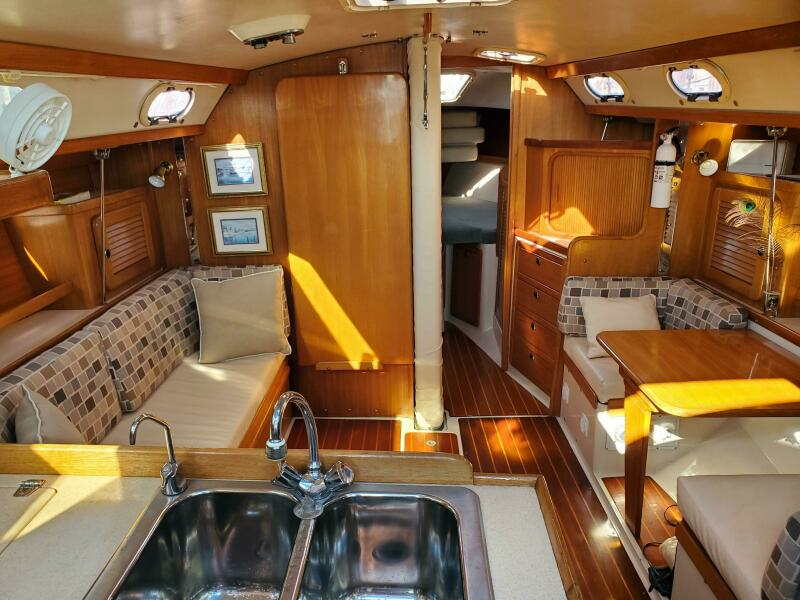 36ft Catalina Yacht For Sale