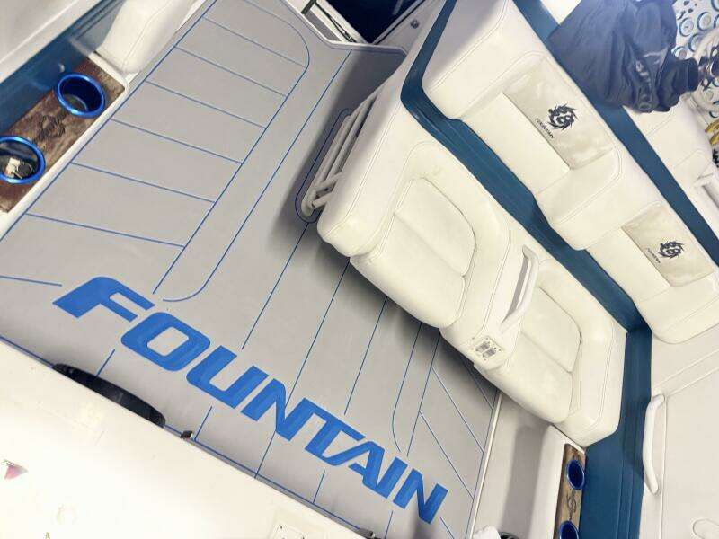 38ft Fountain Yacht For Sale