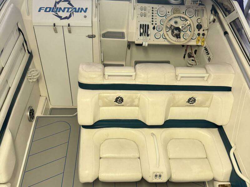 38ft Fountain Yacht For Sale