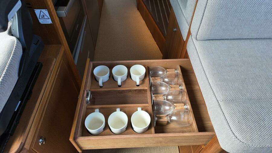 1 5M  1 8M Targa 41 41ft Targa Yacht For Sale