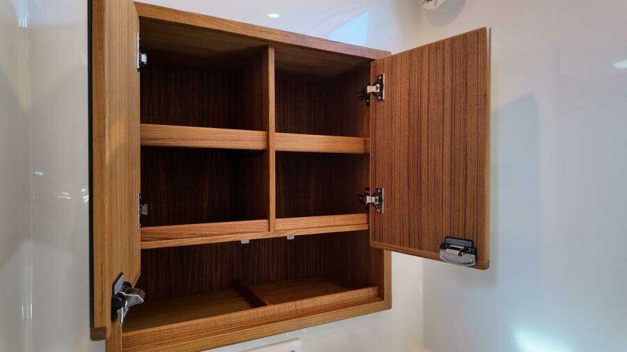 1 5M  1 8M Targa 41 41ft Targa Yacht For Sale