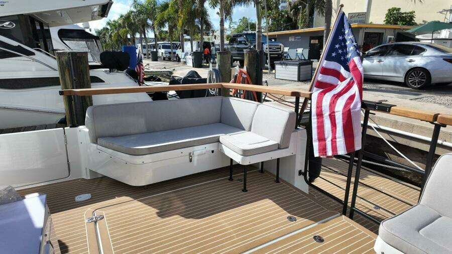 1 5M  1 8M Targa 41 41ft Targa Yacht For Sale