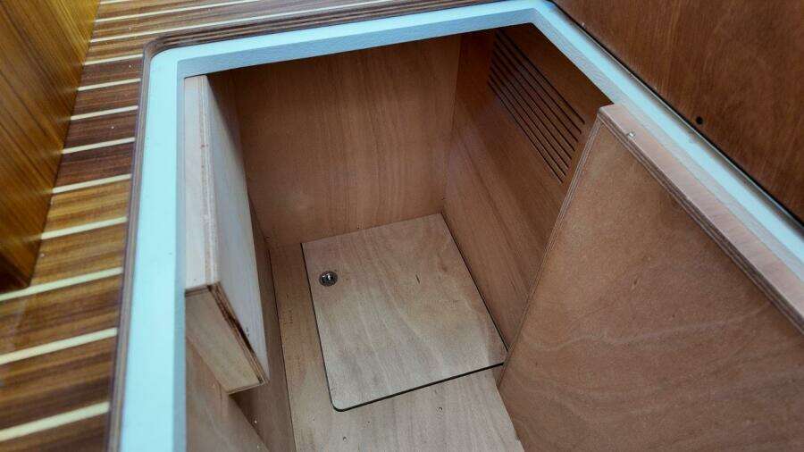 1 5M  1 8M Targa 41 41ft Targa Yacht For Sale