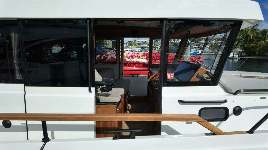 1 5M  1 8M Targa 41 41ft Targa Yacht For Sale
