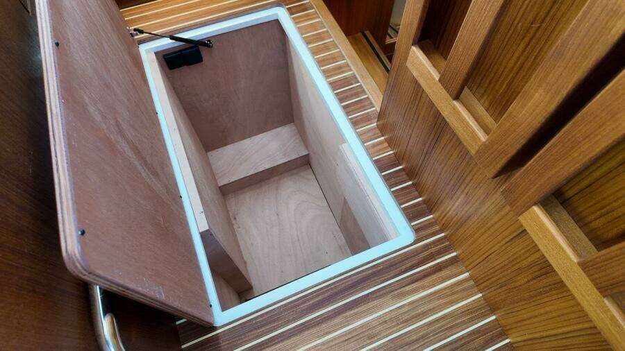 1 5M  1 8M Targa 41 41ft Targa Yacht For Sale