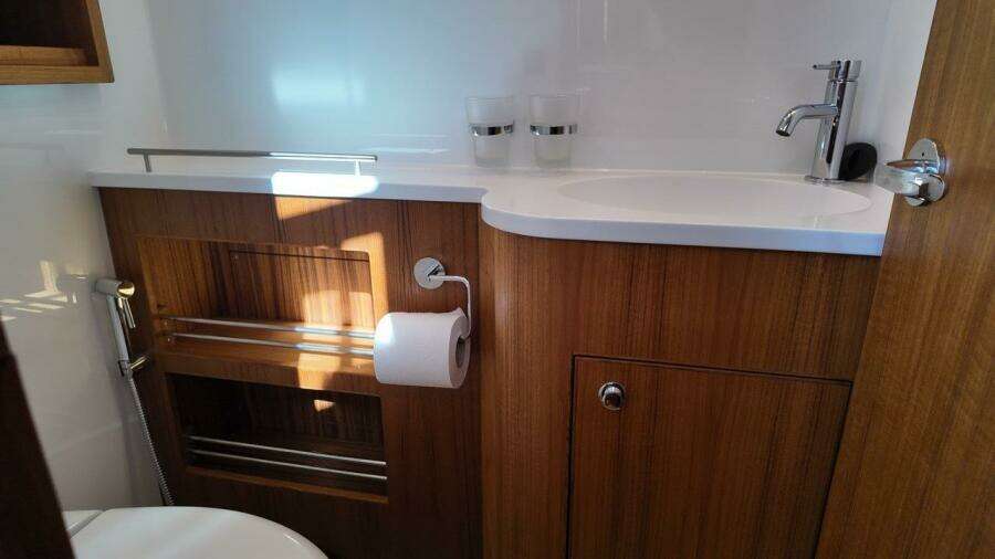 1 5M  1 8M Targa 41 41ft Targa Yacht For Sale