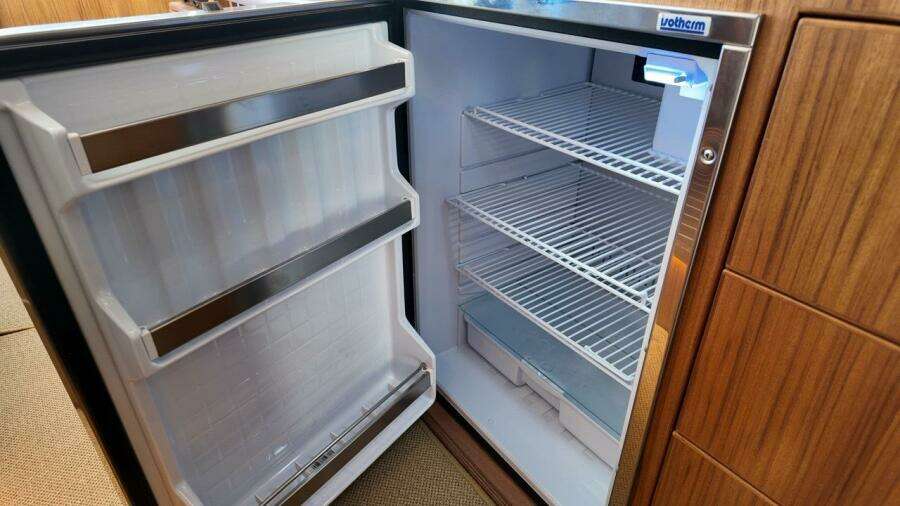 1 5M  1 8M Targa 41 41ft Targa Yacht For Sale