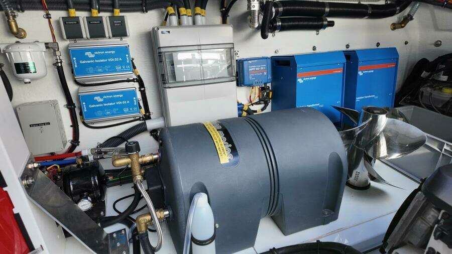 1 5M  1 8M Targa 41 41ft Targa Yacht For Sale