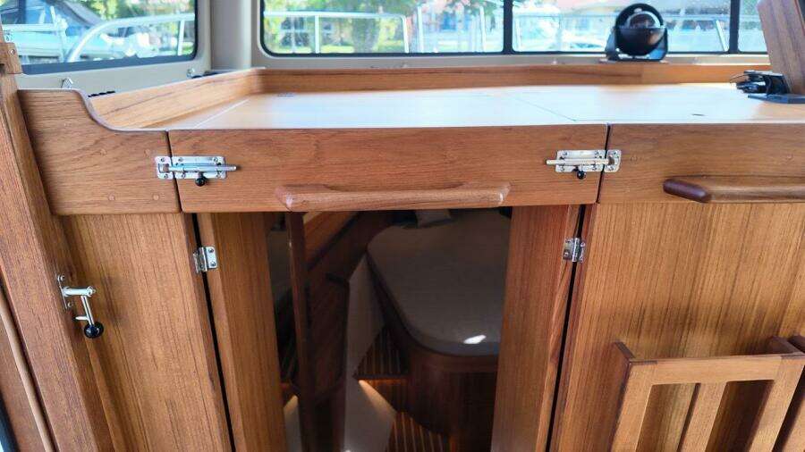 1 5M  1 8M Targa 41 41ft Targa Yacht For Sale