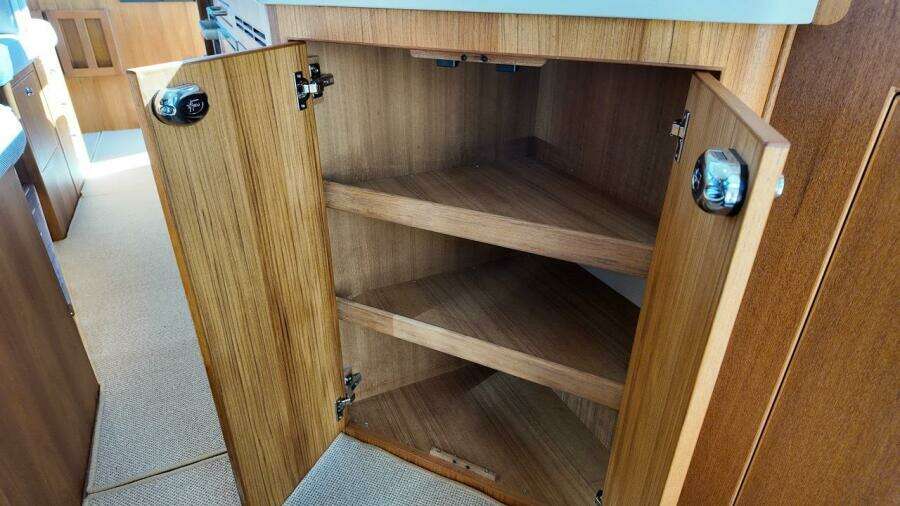 1 5M  1 8M Targa 41 41ft Targa Yacht For Sale